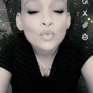 Meet your Posher, Erica